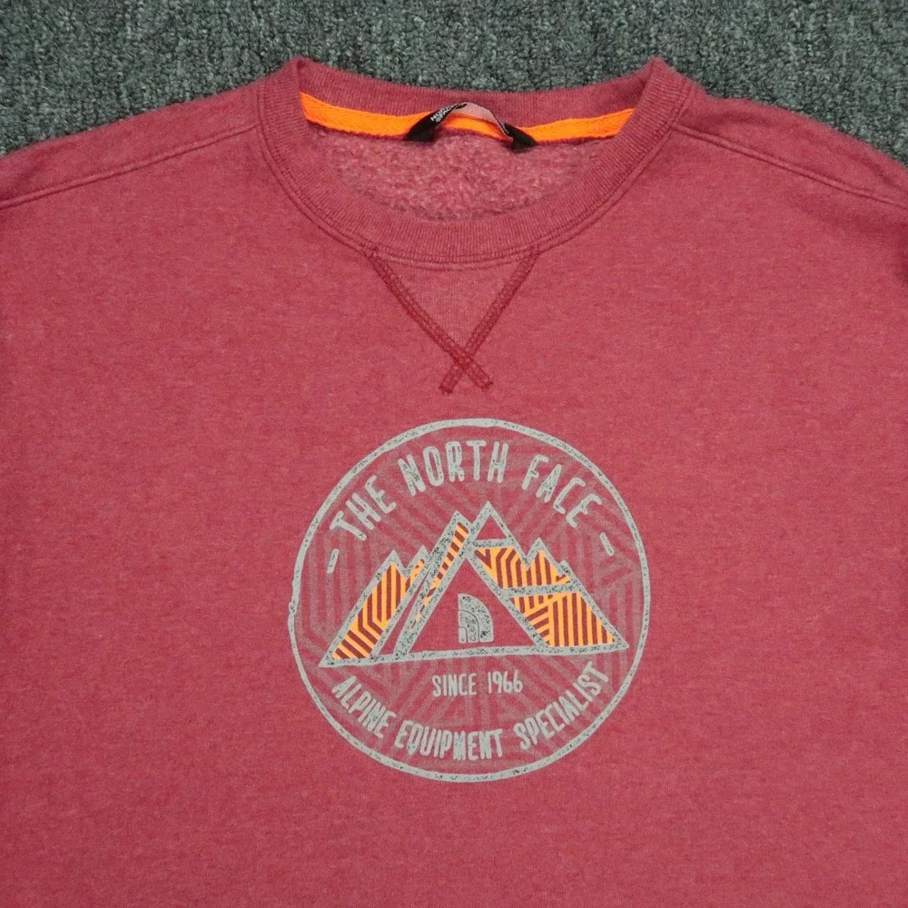 The North Face Sweatshirt Mens Medium Red Crew Neck Graphic Alpine Pullover